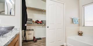 43205 W Roth Road Gallery 32