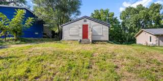 3 Bedroom Home For Rent - 3410 Easton Blvd Gallery 1