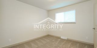 4 Bed/2.5 Baths, 1741 Sqft - 6475 W Kingsley Ave Gallery 25
