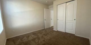 4 bed 2 bath home in Huning Ranch. Gallery 22