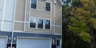 2 Bedroom Townhouse Available for Rent! Gallery 1
