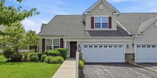 Rare Rental Opportunity in the Desirable Hillview 55+ Community Gallery 1