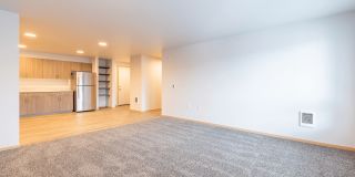 Ravenswood Gallery 8