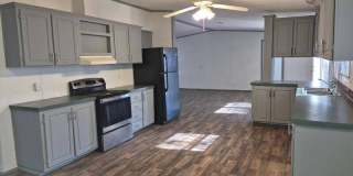 209 S Avenue B Gallery 3