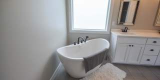 Bright & modern main floor living in newer home! Gallery 14