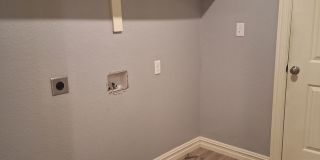 **Call Heather at 479-208-0305 to discuss a move in special on this Duplex** Gallery 8