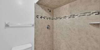 Newly Renovated Beautiful 2 Bedroom Home Gallery 24