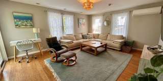 44 Warren Street Gallery 10