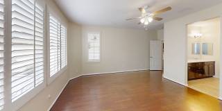 Your Perfect Retreat Awaits in The Vibrant Four Seasons 55+ Community! Gallery 9