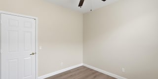 6844 W Harrison Street Gallery 21