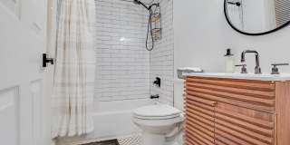 1255 RAUM Street NE Gallery 15