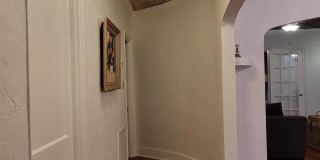 717 Macy Street Gallery 13