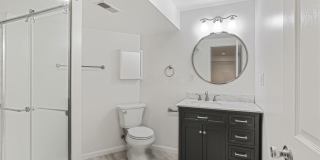 319 W 2nd Avenue Gallery 32