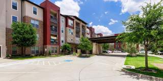 Larkspur at Twin Creeks - 55+ Senior Living Community Gallery 26