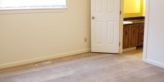 909 Gellatly St. Gallery 23