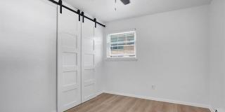 3225 Benjamin Avenue Gallery 12