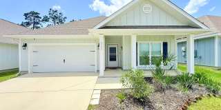 Beautiful 4-Bedroom Home - Arbor Place Gallery 1
