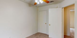 $875 + 2 WEEKS FREE RENT +  STAINLESS STEEL APPLIANCES!!!! Gallery 12