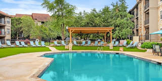 Waters Edge Apartment Homes Gallery 4