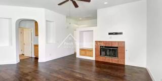 Wonderful 3bd/2ba Elk Grove Home with 2 Car Garage Gallery 9