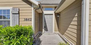Beautiful 3 Bed / 2 Bath Home with Modern Upgrades & Huge Backyard – Move‑In Ready ASAP Beautiful 3 Bed / 2 Bath Home with Modern Upgrades & Huge Backyard – Move‑In Ready ASAP Gallery 1