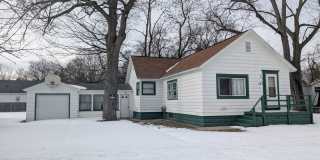 2 Bedroom / 1 Bath House in GREAT Location! Gallery 3