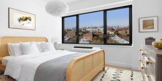 475 Clermont Gallery 21