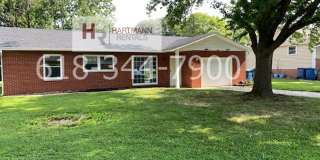 Three Bedroom, 1.5 Bath Home with Garage, Large Backyard!! Gallery 1