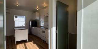 1BR, 1BA with Huge Garage Gallery 4