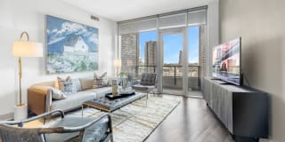 Hanover Post Oak Gallery 28