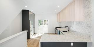 1532 CATHARINE Street Gallery 7