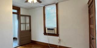 239 N STRATTON Street Gallery 23