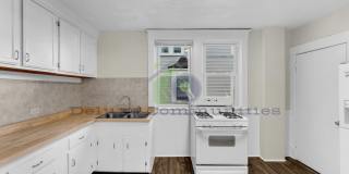 3 Bedroom Eastown Home! AVAILABLE NOW! Gallery 5