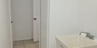 Duplex for rent with a pool Gallery 17