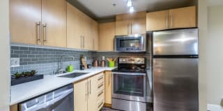1611 on Lake Union Gallery 17