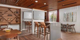 Traders Row Gallery 12