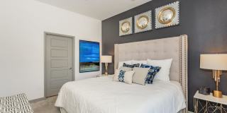 Jewel on Landmark Gallery 24