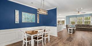 9821 English Elm Street Gallery 5