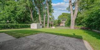 412 LAVERGNE Avenue Gallery 30