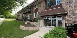 Lisle Place Apartments Gallery 1