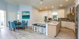 ***STUNNING POOL HOME***4BEDS / 4BATHS***GOLDEN SHORES***FURNISHED SEASONAL RENTAL*** Gallery 7
