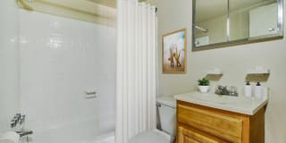 Nob Hill Apartments Gallery 9