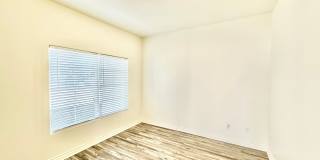 Great Single Story Home Minutes from Everything in Quiet cul-de-sac Street & Neighborhood Location of Vista! Gallery 17