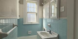 Charming 2 Bedroom Home with Garage on Corner Lot Charming 2 Bedroom Home with Garage on Corner Lot Gallery 8
