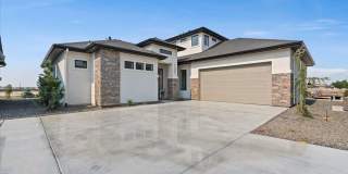 Brand new home stunning Valor Estates in Kuna Gallery 1