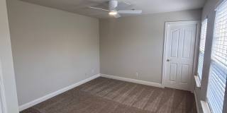 2 bedroom 2.5 Bathroom Windsor Town Green Condo with carpet and A/C Gallery 14