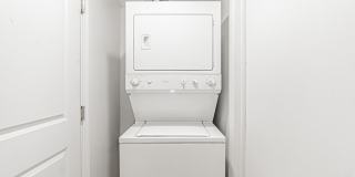 Cozy Studio in Cheesman Park, with Washer and Dryer in Unit Gallery 15