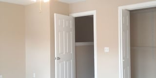 2 Bed/1.5 Bath Townhouse with Garage - 8/5/2026 Gallery 9