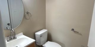 5523 Livingston ~ University Estate Gallery 22