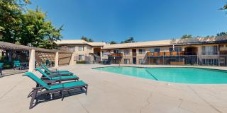 Charter Oaks Gallery 21